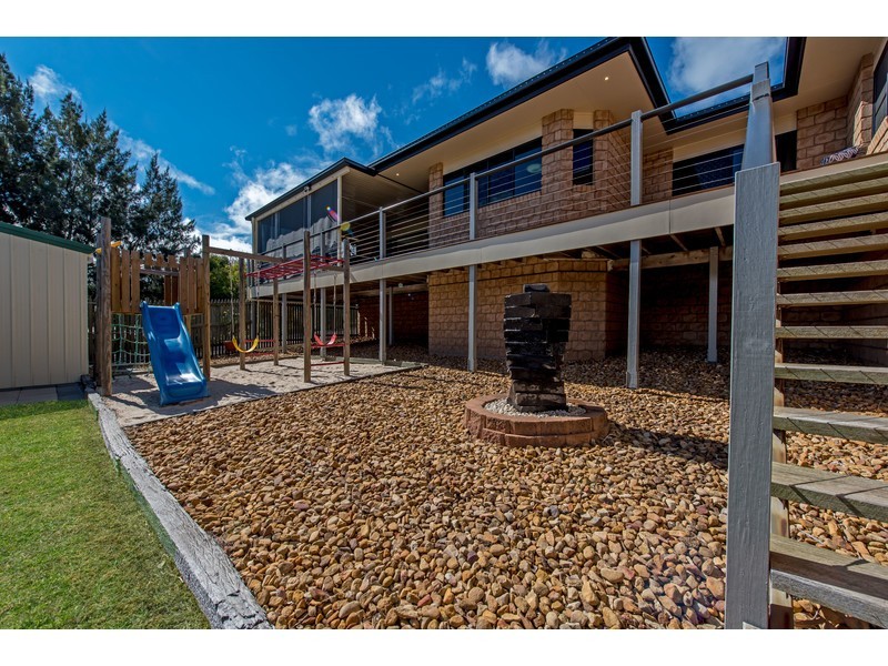 4 Windermere Drive, Hodgson Vale QLD 4352