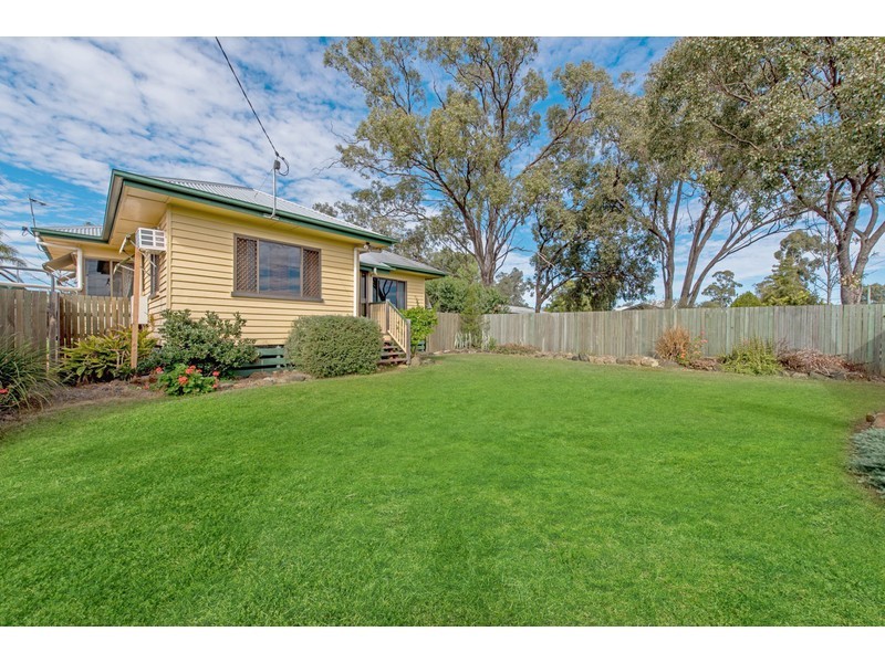 13a Belcher Street, Oakey QLD 4401