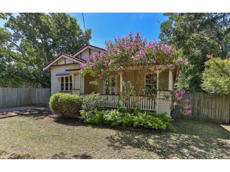 25 Albert Street, Newtown QLD 4350