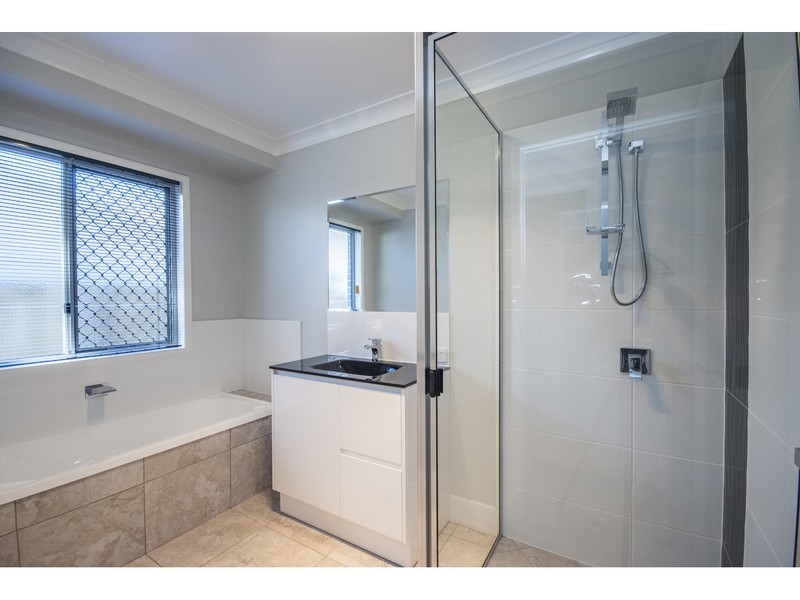 2/3 Warwick Street, Harristown QLD 4350