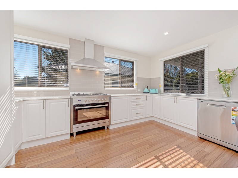 11 Peel Street, South Toowoomba QLD 4350