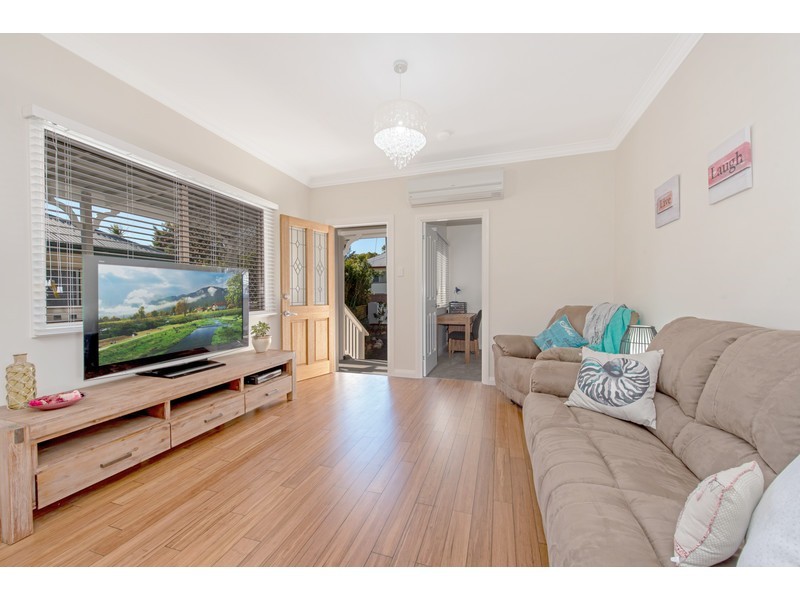 11 Peel Street, South Toowoomba QLD 4350