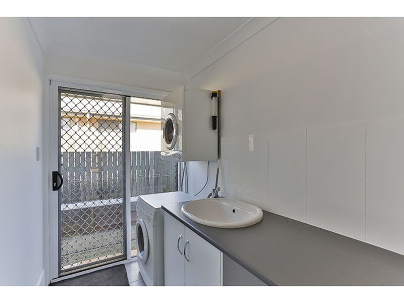 11 Willowburn Drive, Rockville QLD 4350