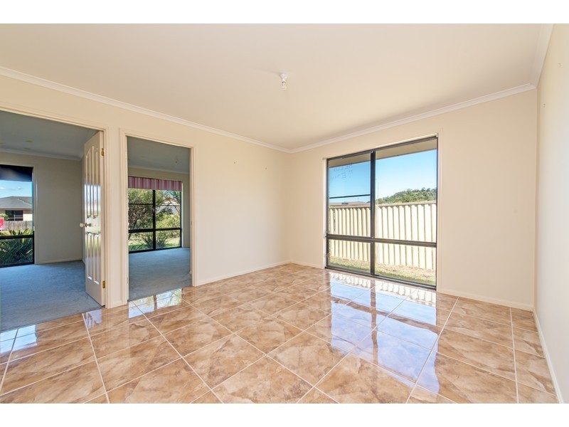 70 Phipps Drive, Meringandan QLD 4352