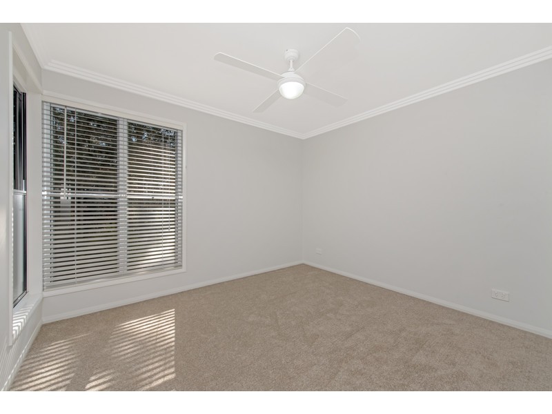 Unit 1 & 2/15 Henry Street, Mount Lofty QLD 4350