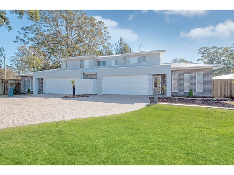 Unit 1 & 2/15 Henry Street, Mount Lofty QLD 4350