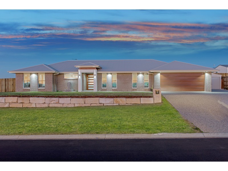 2 Kennard Street, Westbrook QLD 4350