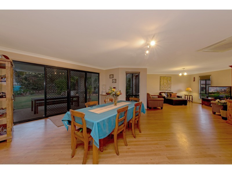 22 Fairview Crescent, Highfields QLD 4352