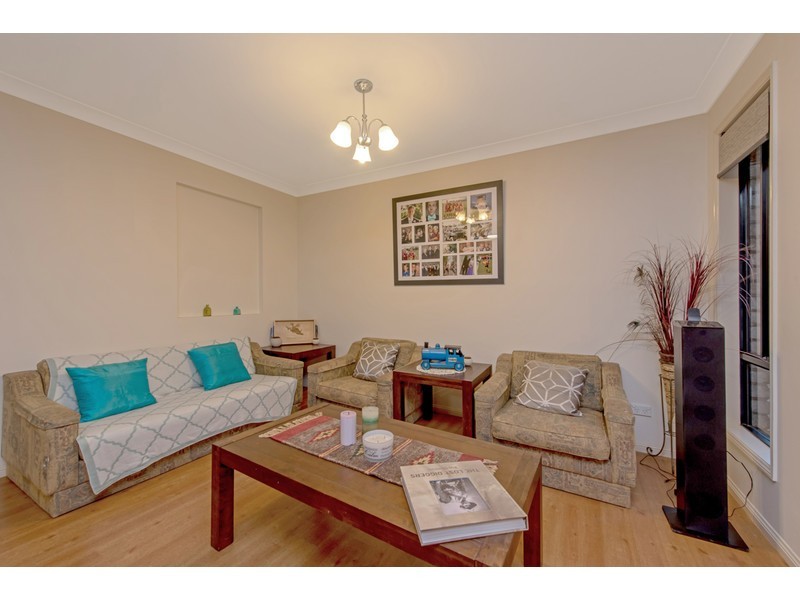 22 Fairview Crescent, Highfields QLD 4352