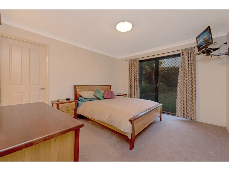 22 Fairview Crescent, Highfields QLD 4352