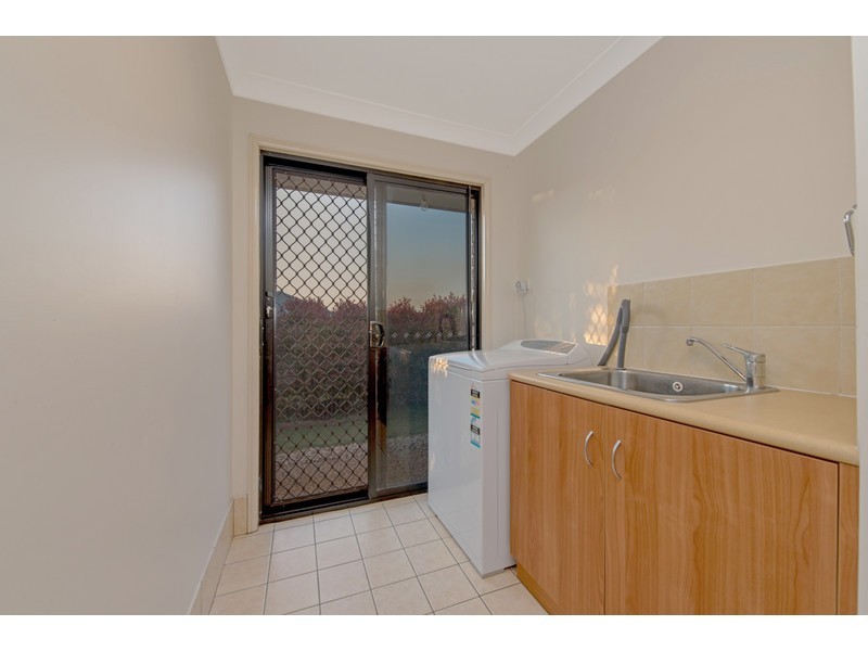 22 Fairview Crescent, Highfields QLD 4352