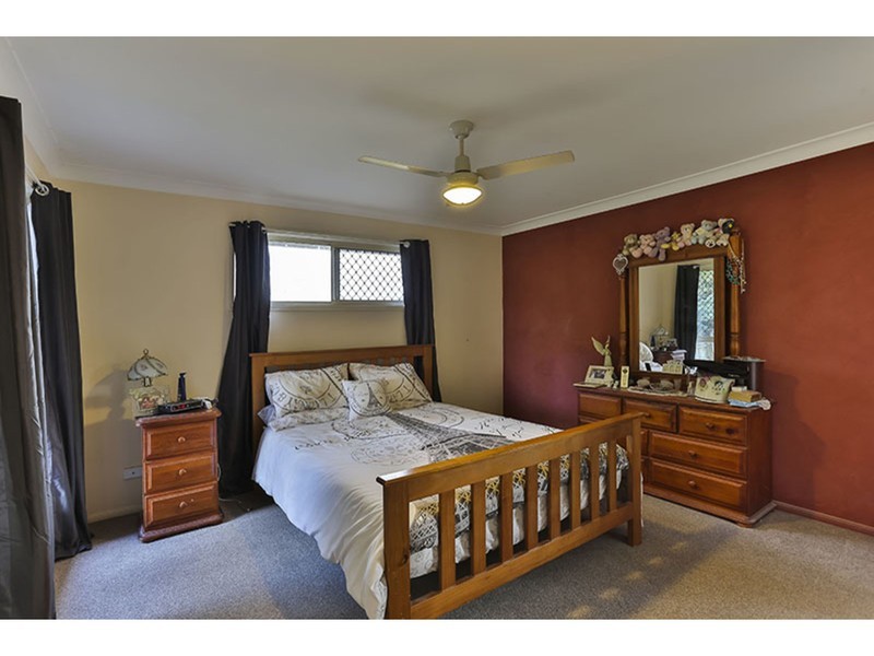 12 Dodson Crescent, Mount Kynoch QLD 4350