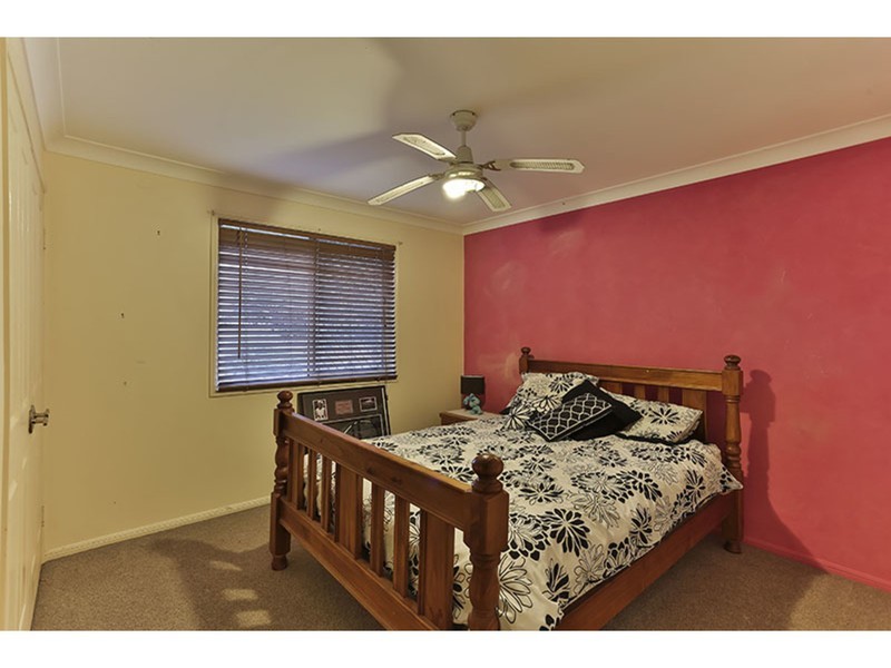 12 Dodson Crescent, Mount Kynoch QLD 4350