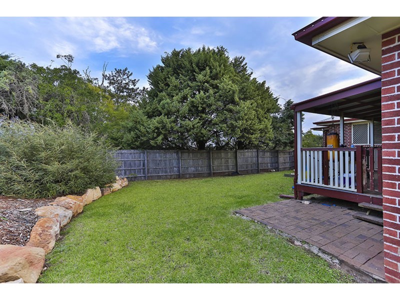 12 Dodson Crescent, Mount Kynoch QLD 4350