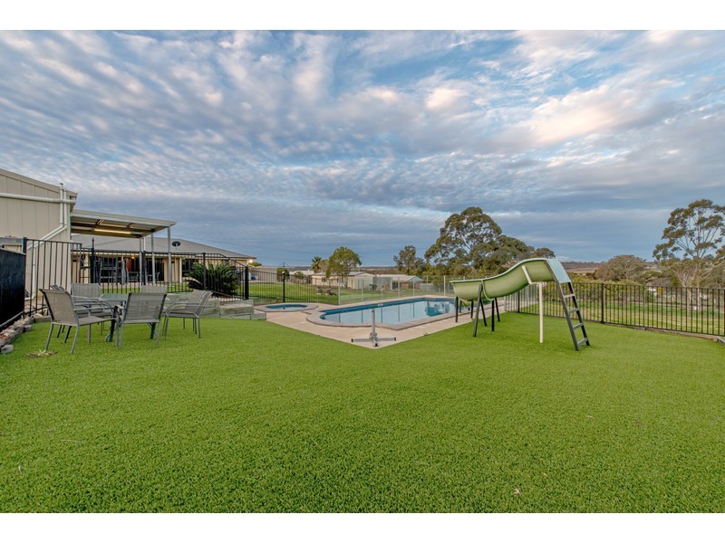 51 Peters Road, Meringandan West QLD 4352