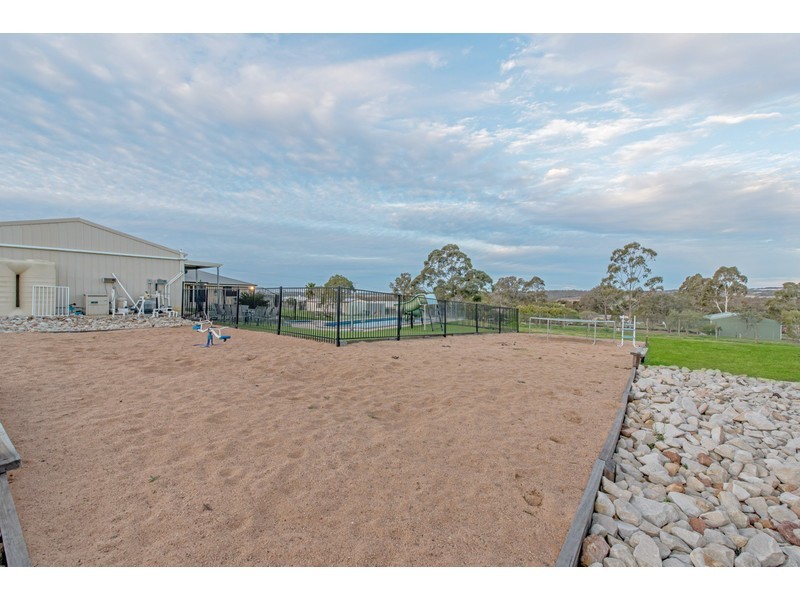 51 Peters Road, Meringandan West QLD 4352