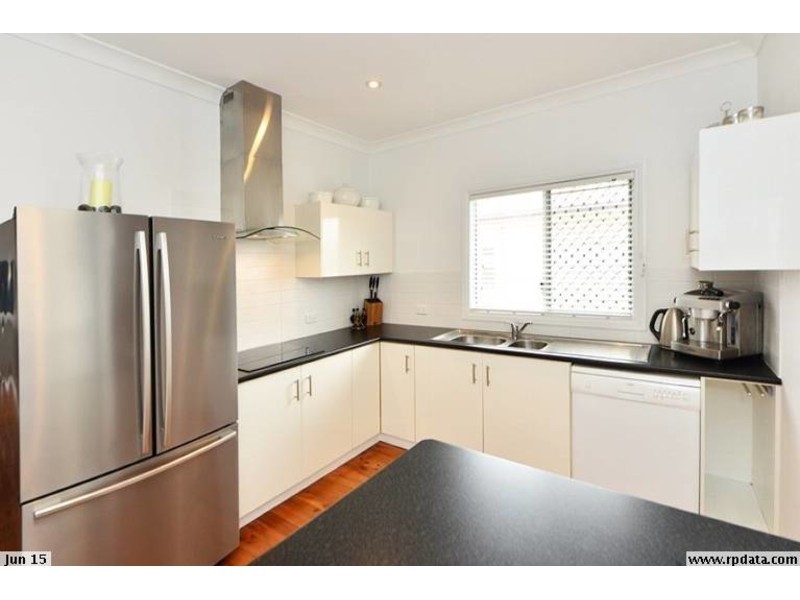 4 Newmarket Street, Newtown QLD 4350
