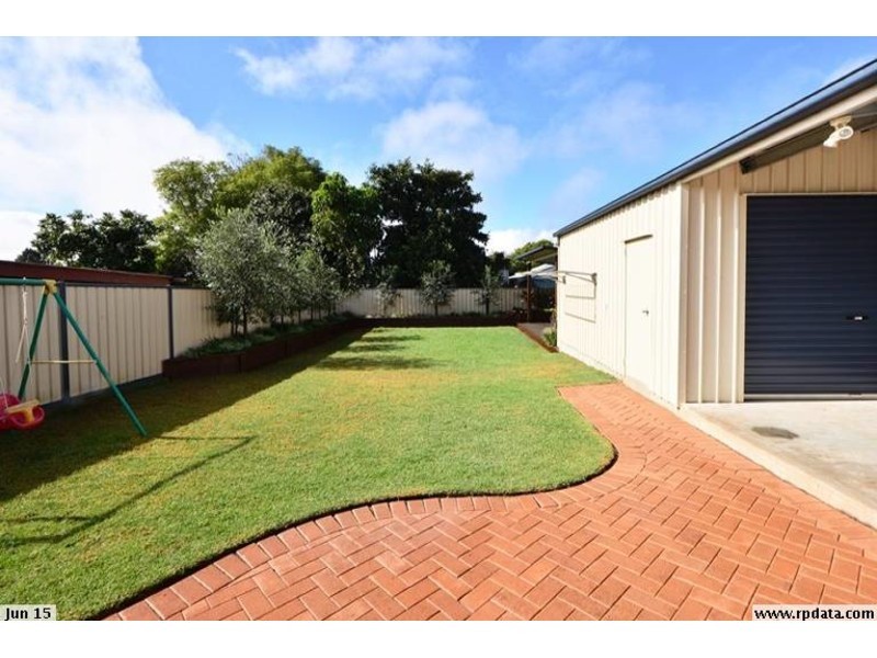 4 Newmarket Street, Newtown QLD 4350