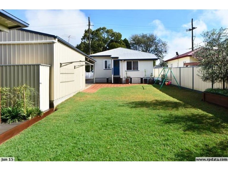 4 Newmarket Street, Newtown QLD 4350