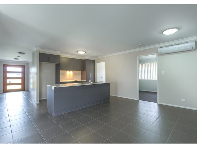 7 McIntosh Street, Westbrook QLD 4350