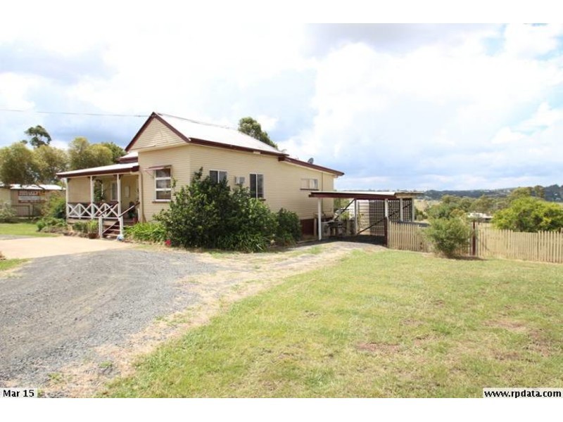 20 Clifford Street, Meringandan West QLD 4352