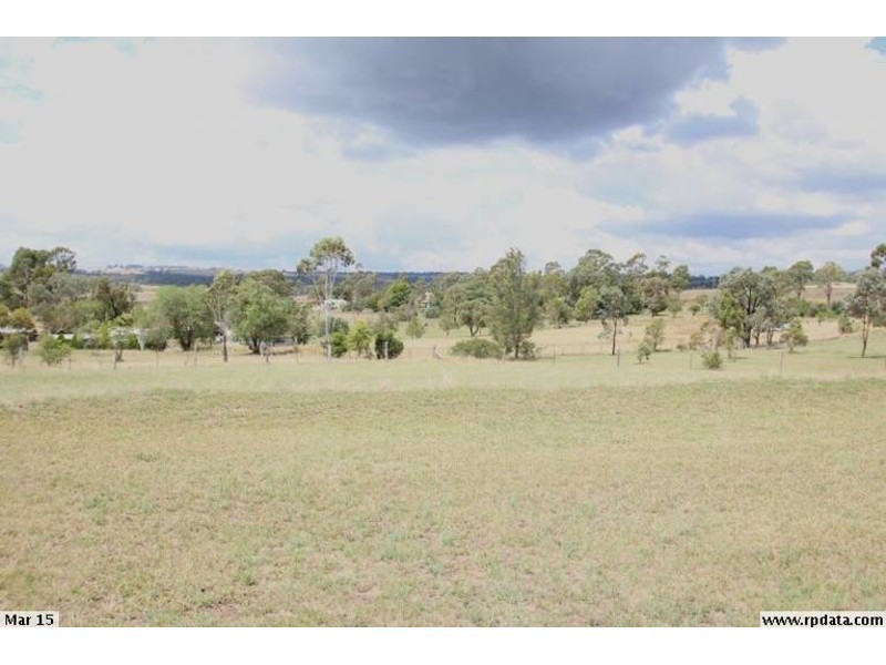 20 Clifford Street, Meringandan West QLD 4352
