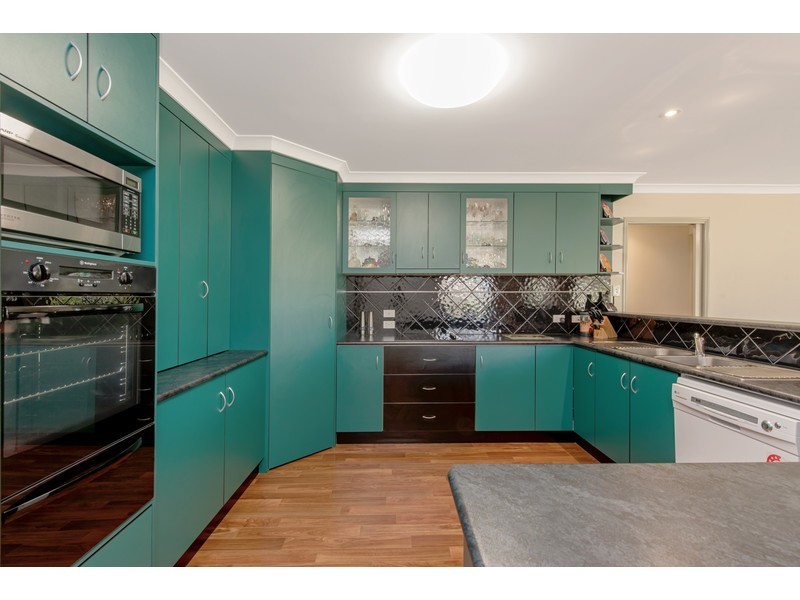 22 Tennyson Court, Westbrook QLD 4350