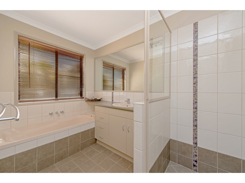 22 Tennyson Court, Westbrook QLD 4350