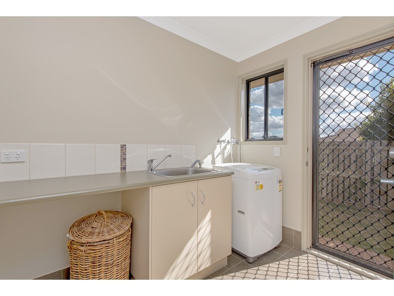 22 Tennyson Court, Westbrook QLD 4350