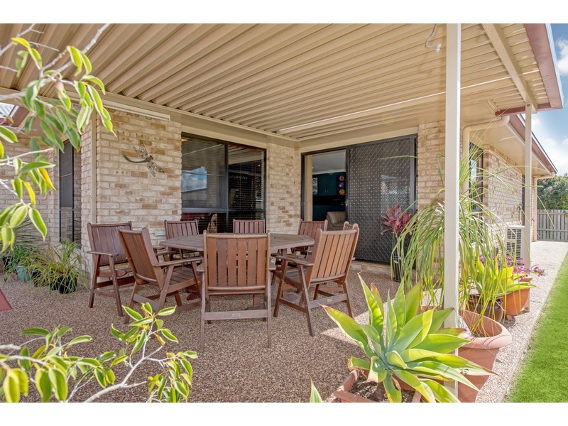 22 Tennyson Court, Westbrook QLD 4350