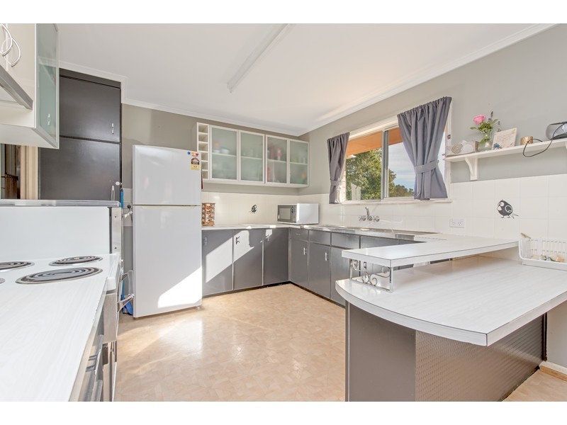 5 Brown Street, Rockville QLD 4350