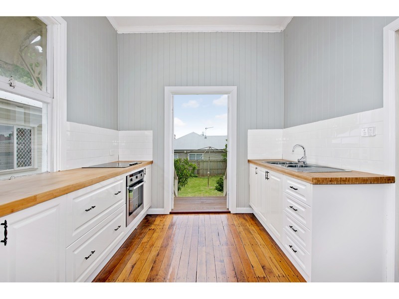 7 Kennedy Street, North Toowoomba QLD 4350