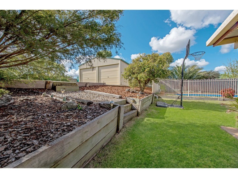 5 Hanna Court, Westbrook QLD 4350