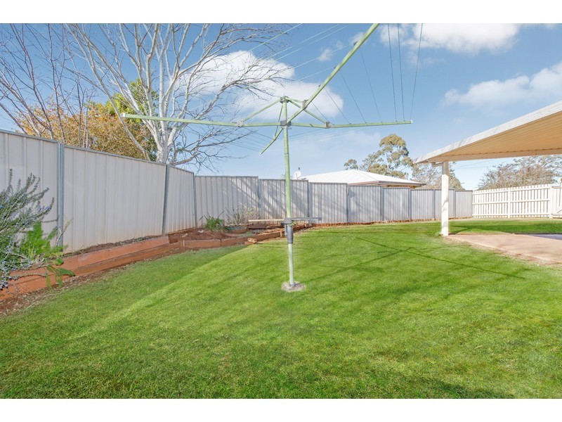 14 Silky oak Drive, Glenvale QLD 4350