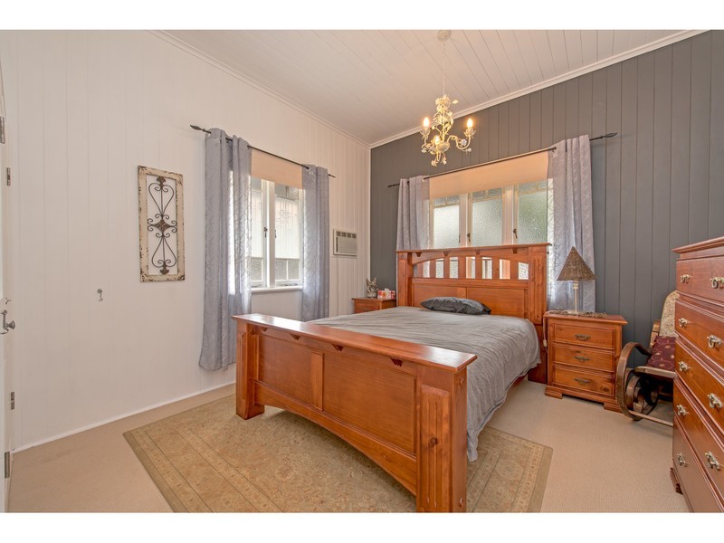 155 Bridge Street, North Toowoomba QLD 4350