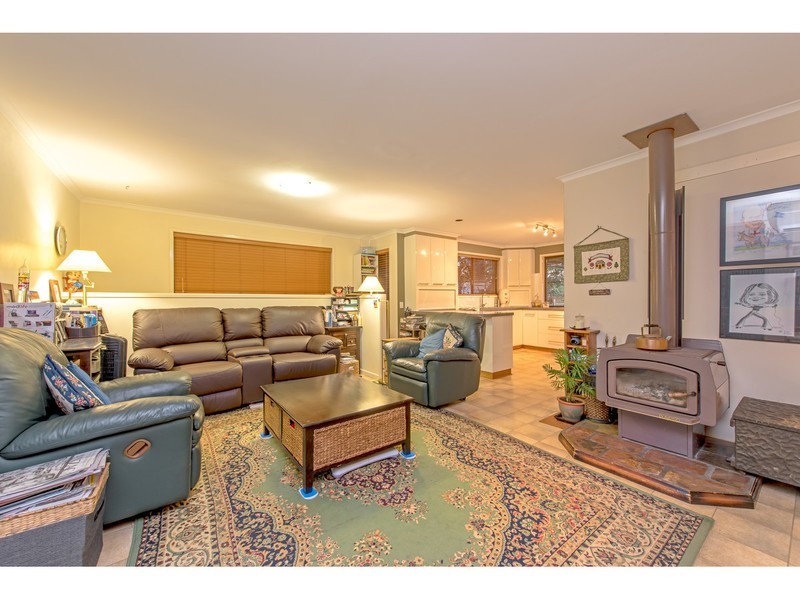 9 Katoomba Crescent, Prince Henry Heights QLD 4350