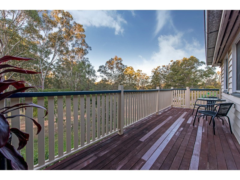 99 Koreelah Street, Upper Lockyer QLD 4352