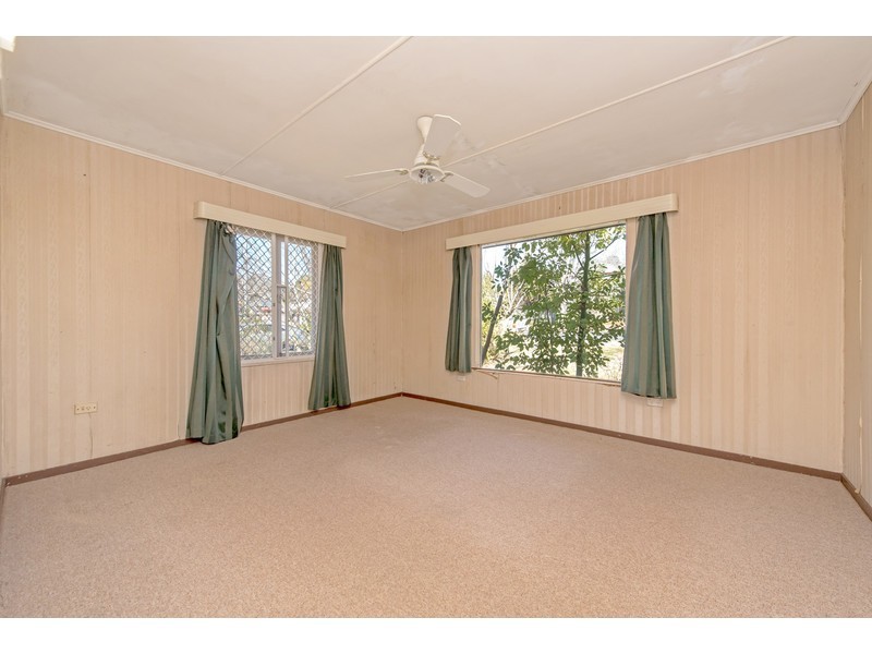 209 Jellicoe Street, Newtown QLD 4350