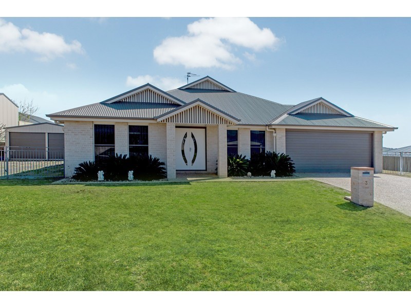 3 Carla Crescent, Westbrook QLD 4350