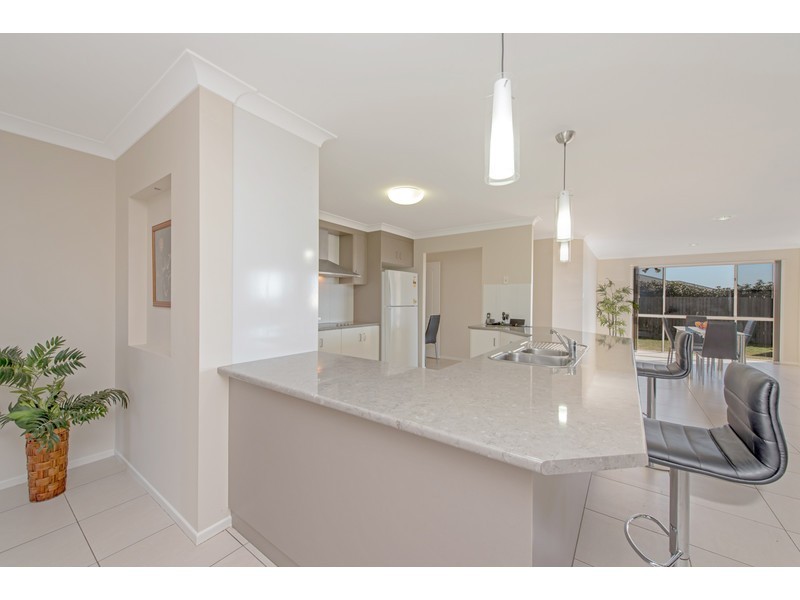 3 Carla Crescent, Westbrook QLD 4350