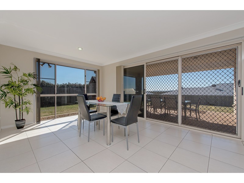 3 Carla Crescent, Westbrook QLD 4350