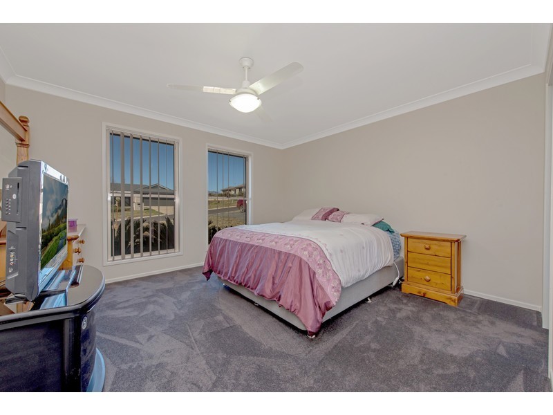 3 Carla Crescent, Westbrook QLD 4350