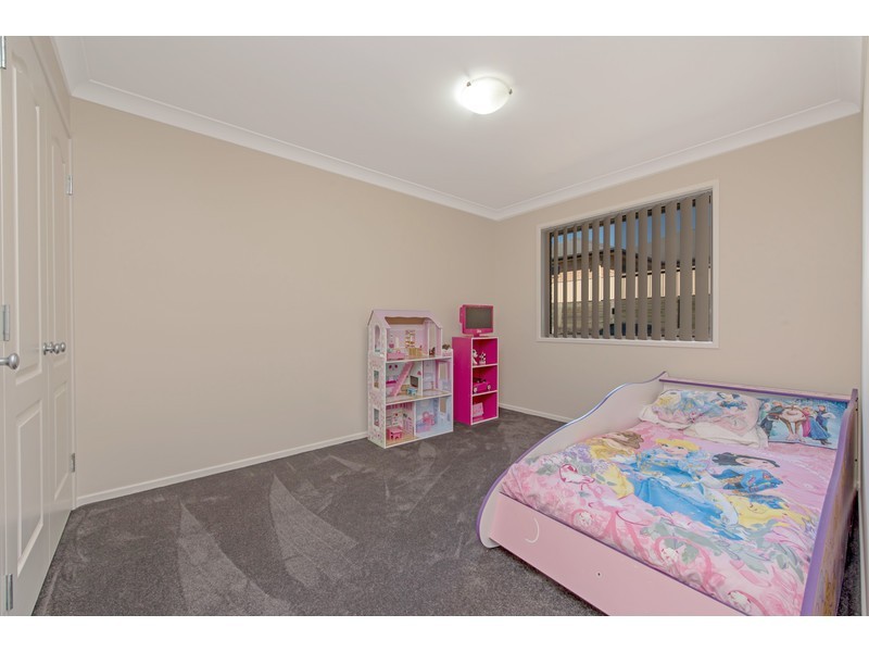3 Carla Crescent, Westbrook QLD 4350