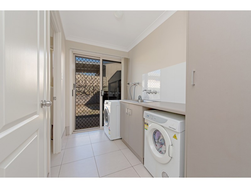 3 Carla Crescent, Westbrook QLD 4350