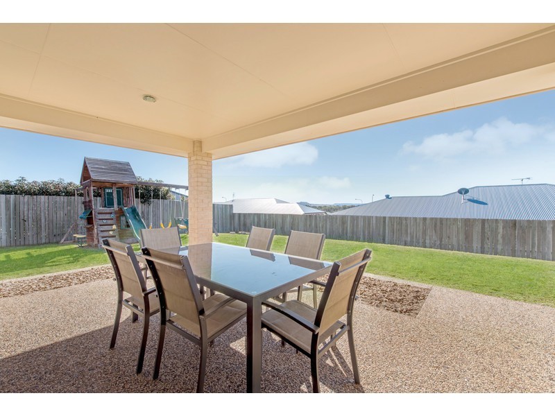 3 Carla Crescent, Westbrook QLD 4350