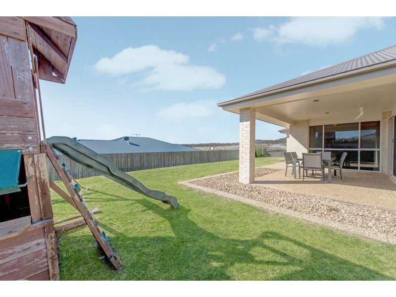 3 Carla Crescent, Westbrook QLD 4350