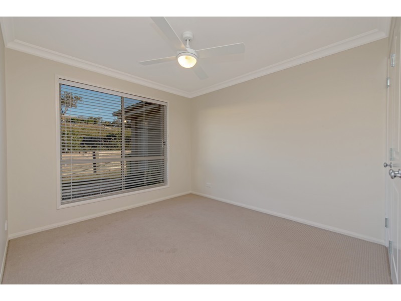 6 Carla Crescent, Westbrook QLD 4350