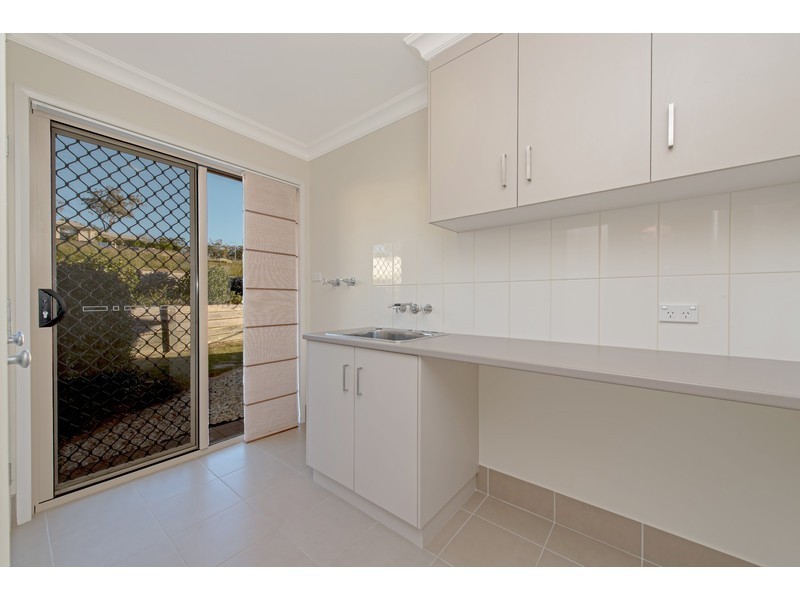 6 Carla Crescent, Westbrook QLD 4350