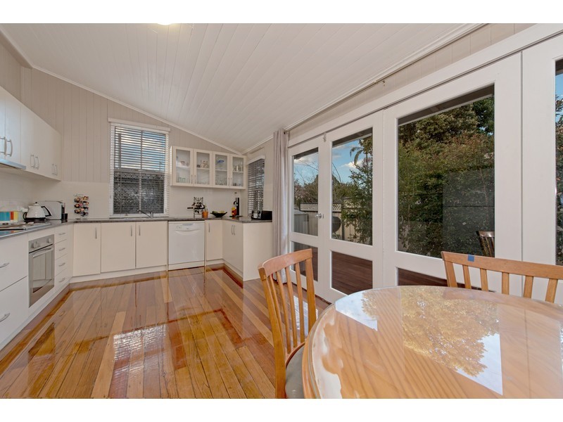 294 Hume Street, Centenary Heights QLD 4350