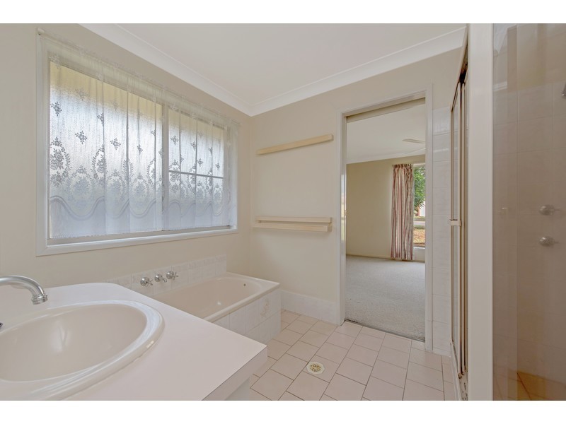 43 Strathconan Drive, Glenvale QLD 4350